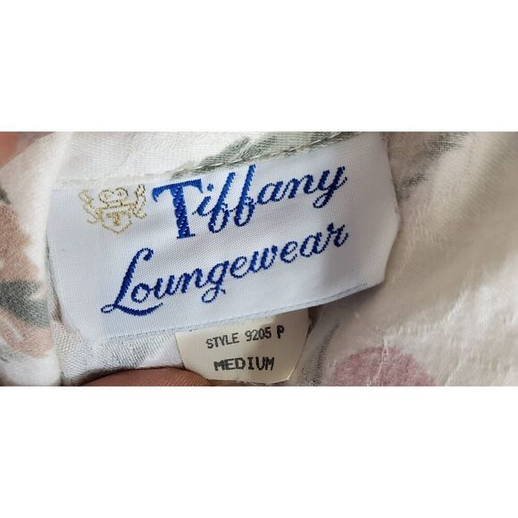 Tiffany Loungewear - Picture 3 of 5